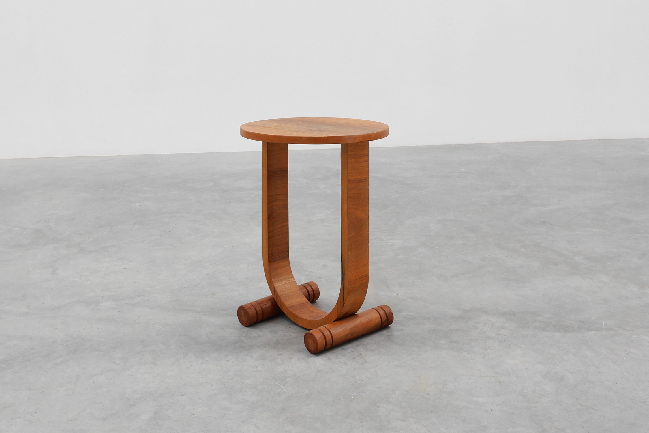Art deco oak wooden round side table with bended leg, France 1920s  thumbnail